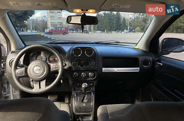 Внедорожник / Кроссовер Jeep Compass 2016 в Сарнах