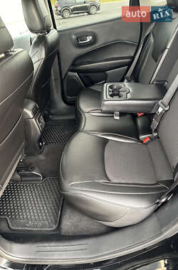 Внедорожник / Кроссовер Jeep Compass 2021 в 