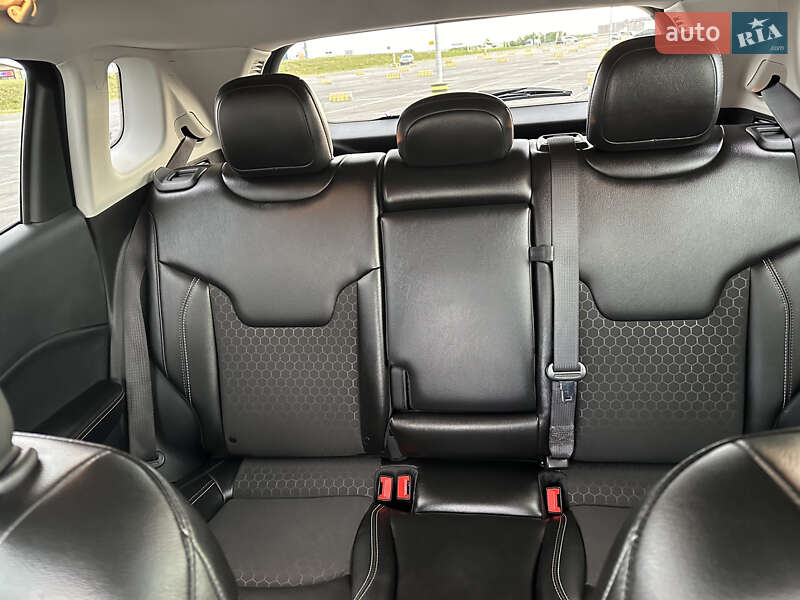 Позашляховик / Кросовер Jeep Compass 2021 в Львові фото 35 Позашляховик / Кросовер Jeep Compass 2021 в Львові