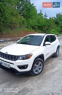 Внедорожник / Кроссовер Jeep Compass 2019 в 