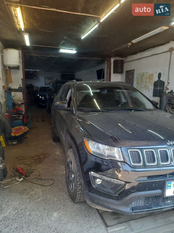 Внедорожник / Кроссовер Jeep Compass 2018 в Глухове