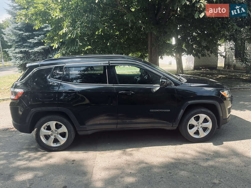 Внедорожник / Кроссовер Jeep Compass 2017 в Подольске