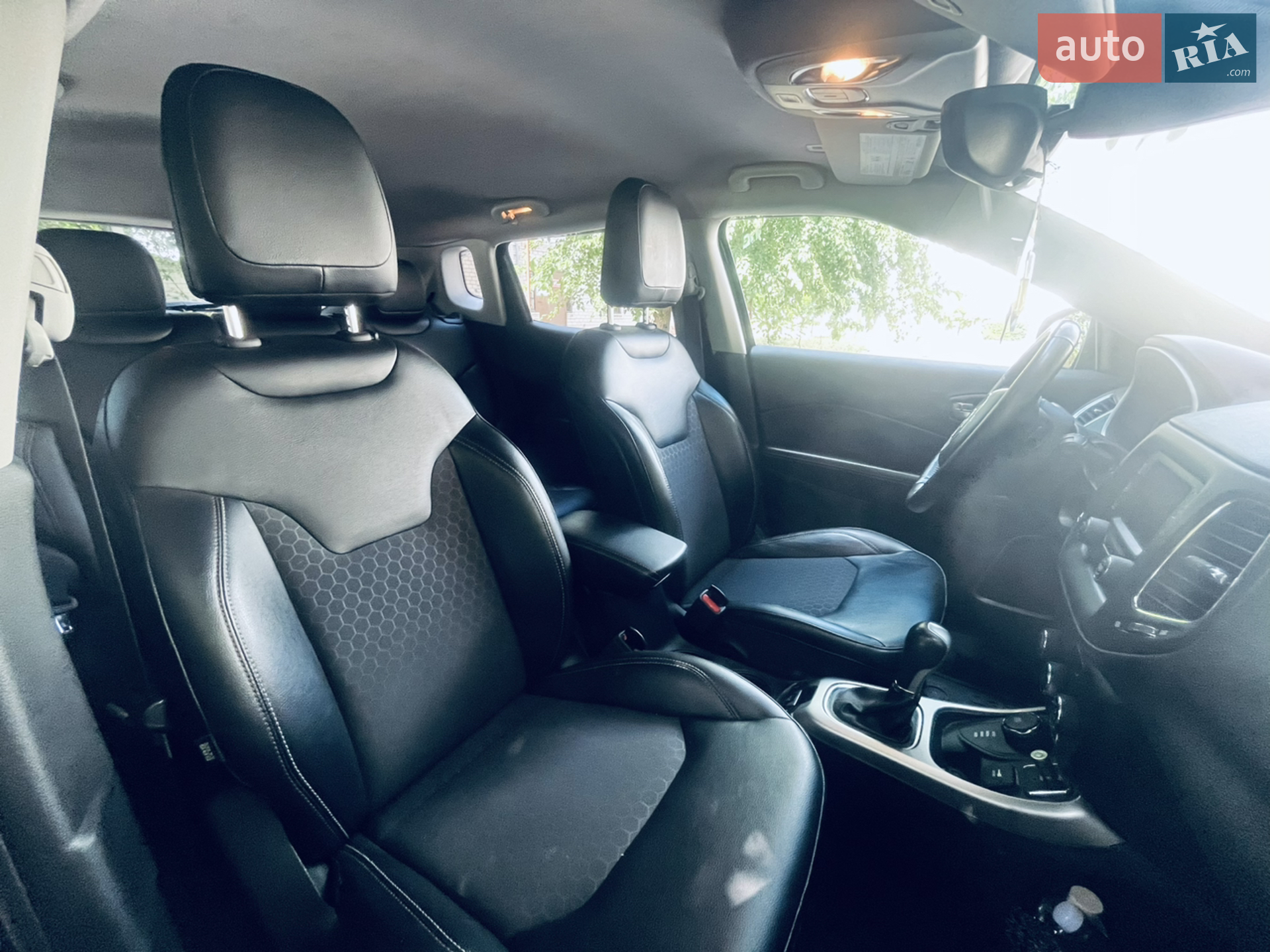 2017 Jeep Compass - мініатюра 28