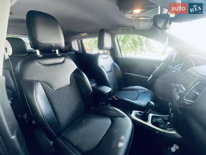 Внедорожник / Кроссовер Jeep Compass 2017 в Подольске