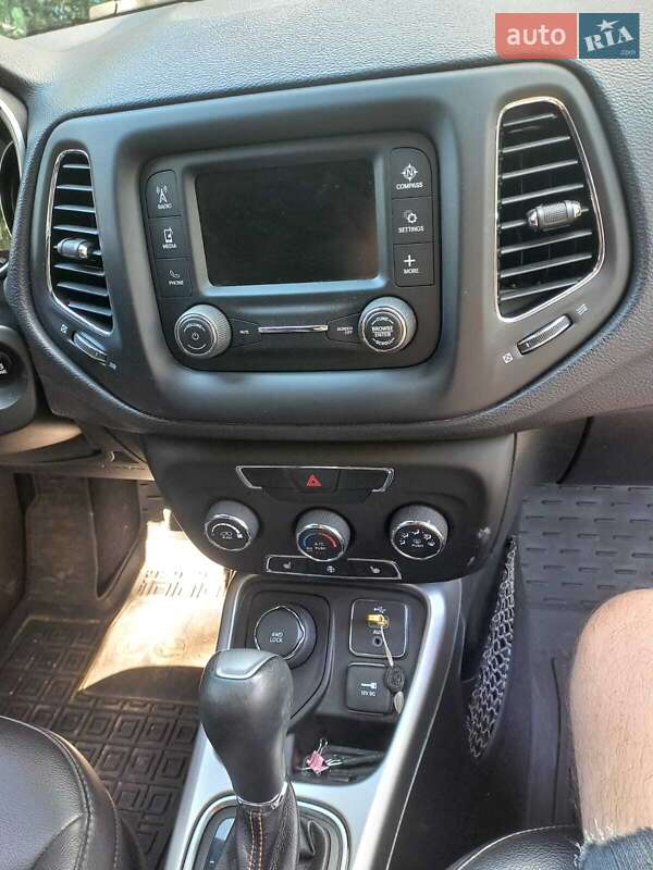 Позашляховик / Кросовер Jeep Compass 2017 в Києві