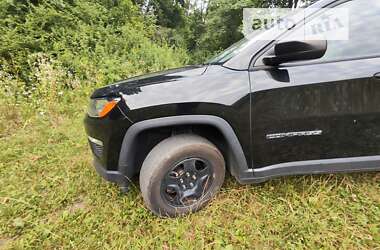 Внедорожник / Кроссовер Jeep Compass 2019 в 