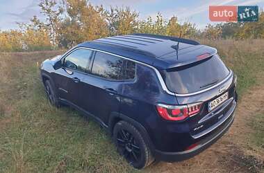 Внедорожник / Кроссовер Jeep Compass 2017 в 