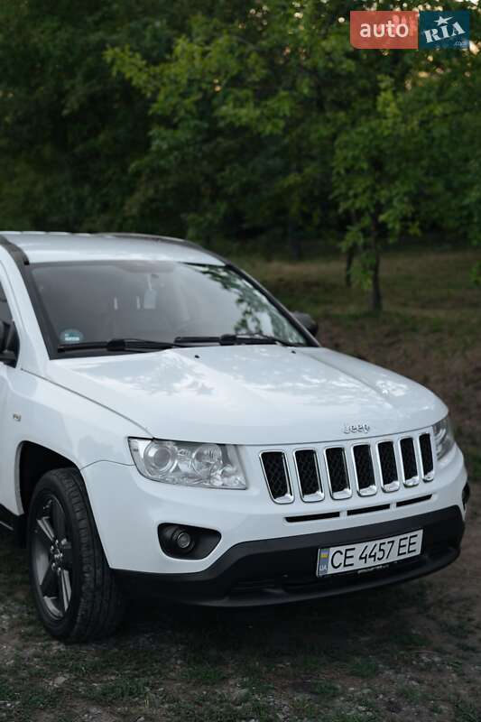 Внедорожник / Кроссовер Jeep Compass 2011 в Черновцах