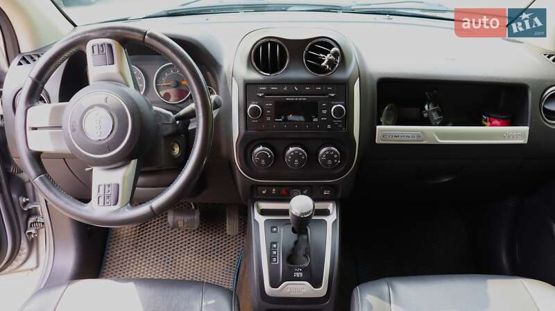 Внедорожник / Кроссовер Jeep Compass 2015 в Лубнах