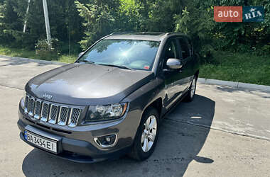 Внедорожник / Кроссовер Jeep Compass 2015 в Светловодске