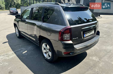 Внедорожник / Кроссовер Jeep Compass 2015 в Светловодске