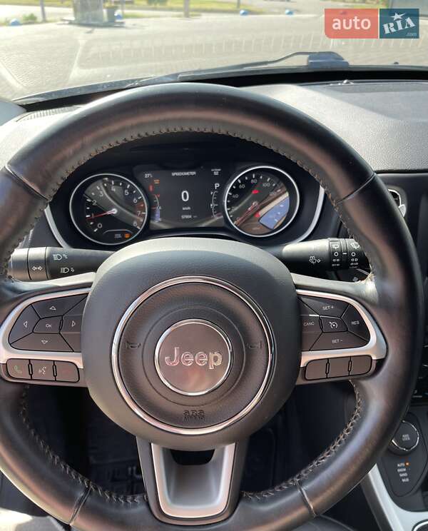 Внедорожник / Кроссовер Jeep Compass 2017 в Запорожье