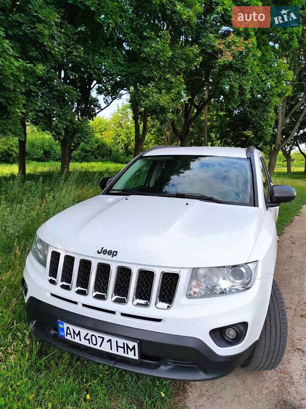 Внедорожник / Кроссовер Jeep Compass 2011 в Житомире