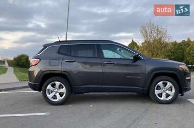 Внедорожник / Кроссовер Jeep Compass 2018 в 