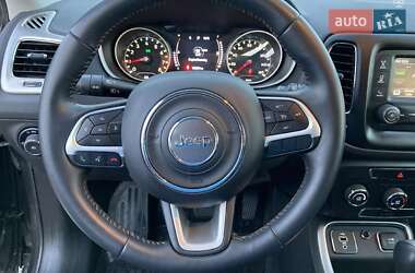 Внедорожник / Кроссовер Jeep Compass 2018 в 