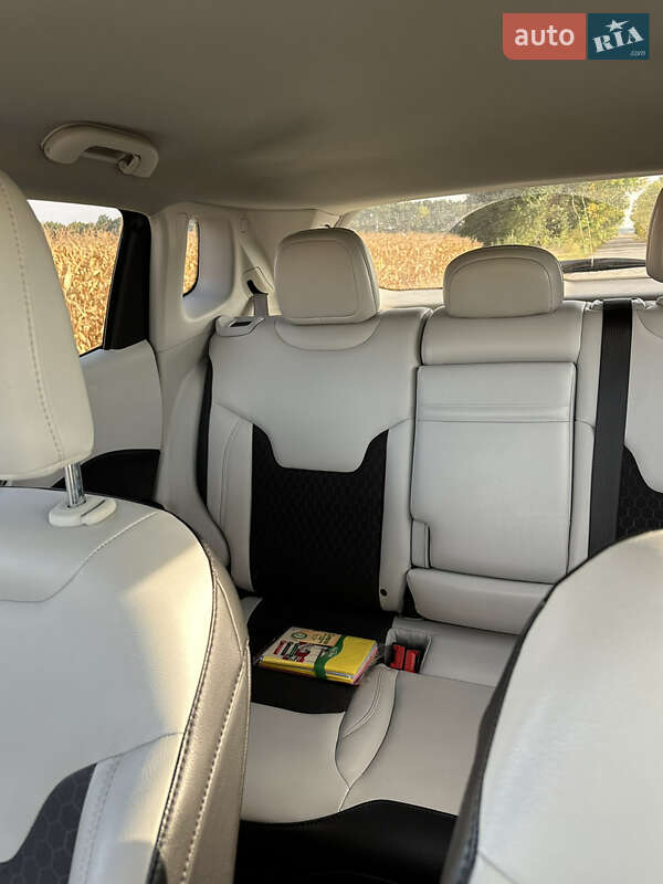 Внедорожник / Кроссовер Jeep Compass 2018 в Киеве