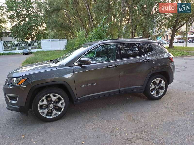 Внедорожник / Кроссовер Jeep Compass 2020 в Черновцах