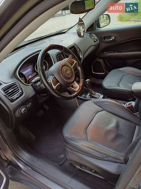 Внедорожник / Кроссовер Jeep Compass 2020 в Черновцах