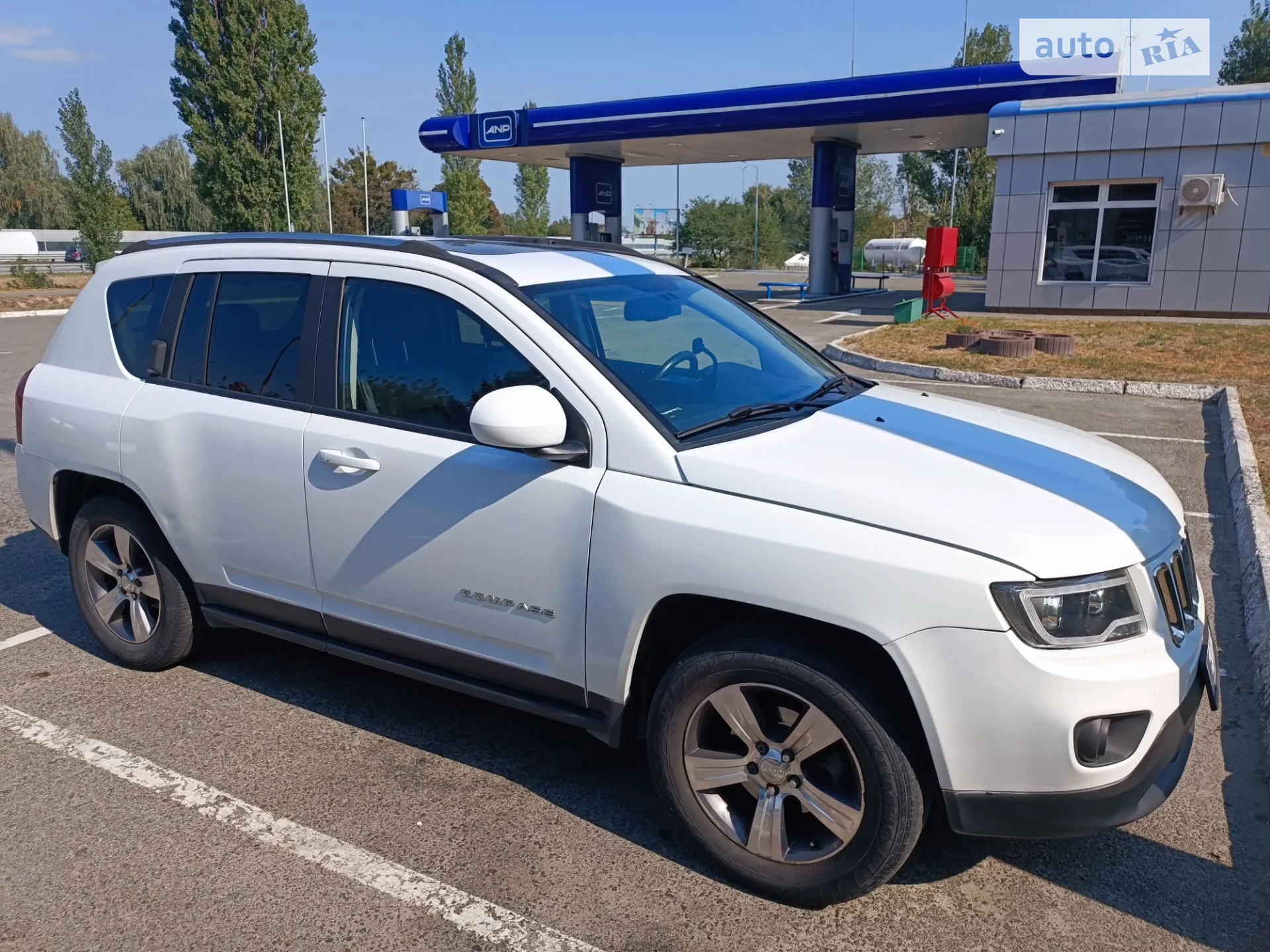 2016 Jeep Compass - мініатюра 2