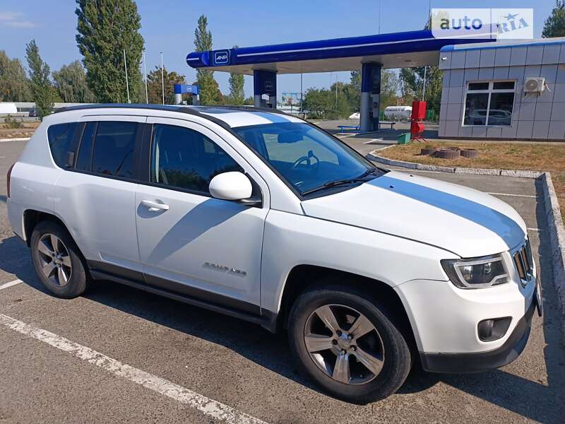 Внедорожник / Кроссовер Jeep Compass 2016 в Киеве фото 2 Внедорожник / Кроссовер Jeep Compass 2016 в Киеве