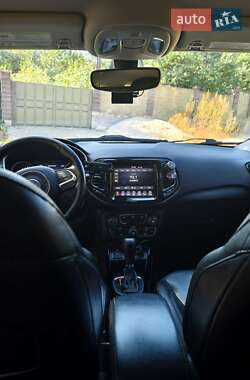 Внедорожник / Кроссовер Jeep Compass 2019 в 