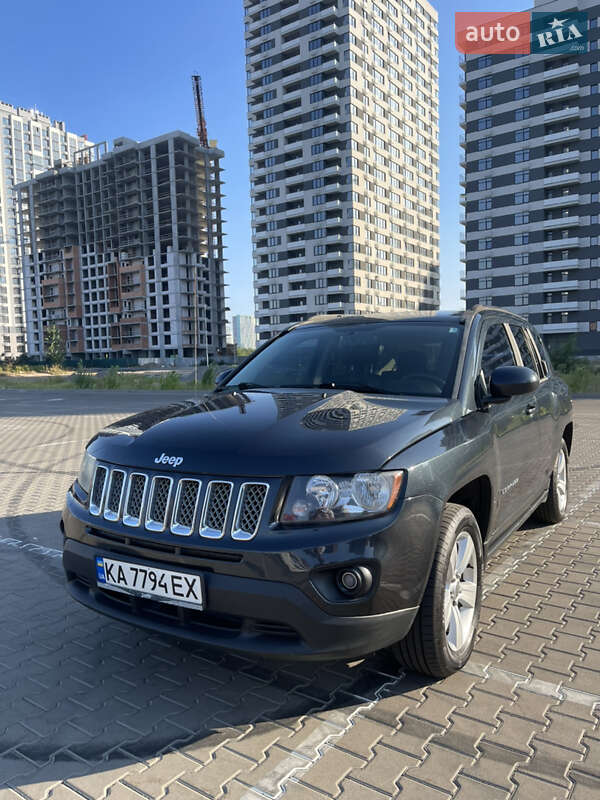 Внедорожник / Кроссовер Jeep Compass 2013 в Вышгороде