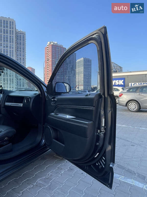 Внедорожник / Кроссовер Jeep Compass 2013 в Вышгороде