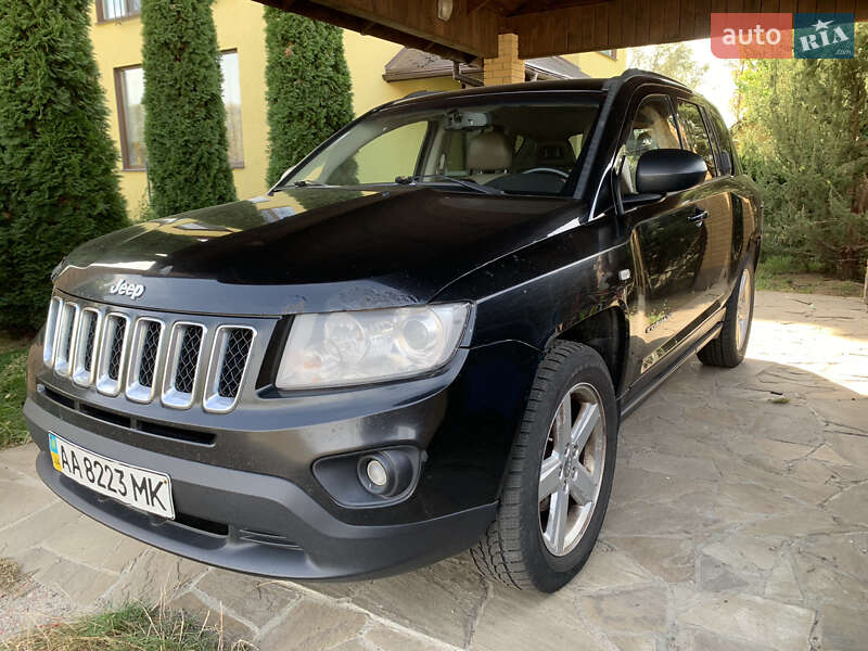 Позашляховик / Кросовер Jeep Compass 2012 в Києві