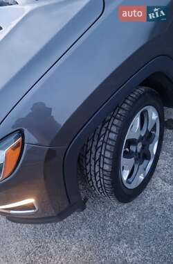 Внедорожник / Кроссовер Jeep Compass 2018 в 