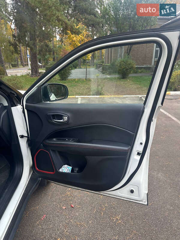 Позашляховик / Кросовер Jeep Compass 2017 в Ворзелі