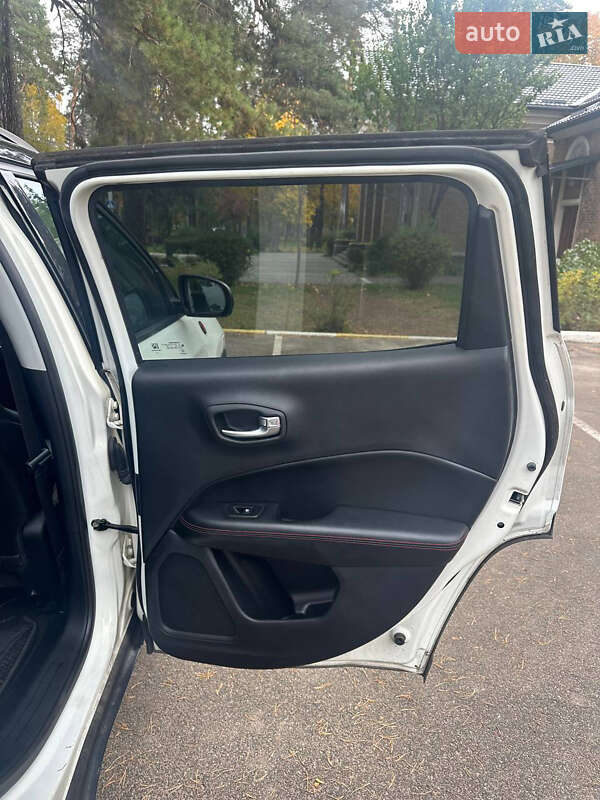 Позашляховик / Кросовер Jeep Compass 2017 в Ворзелі