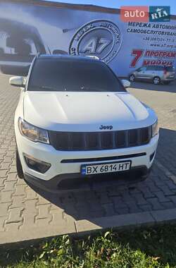 Внедорожник / Кроссовер Jeep Compass 2018 в 