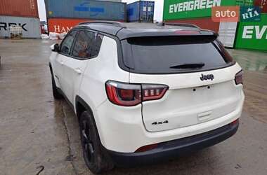 Внедорожник / Кроссовер Jeep Compass 2018 в 
