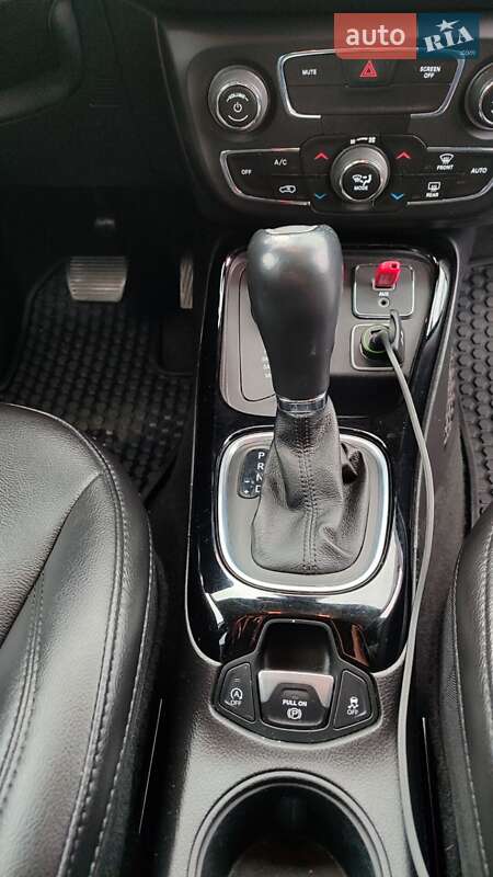 Внедорожник / Кроссовер Jeep Compass 2019 в Киеве фото 32 Внедорожник / Кроссовер Jeep Compass 2019 в Киеве