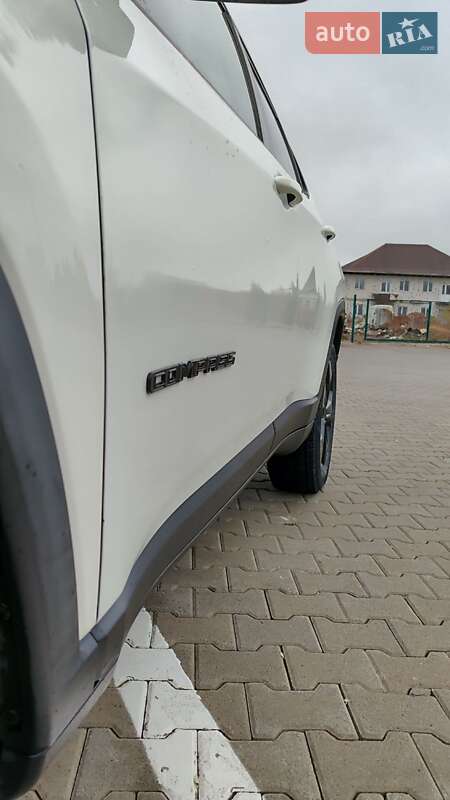 Внедорожник / Кроссовер Jeep Compass 2019 в Киеве фото 40 Внедорожник / Кроссовер Jeep Compass 2019 в Киеве