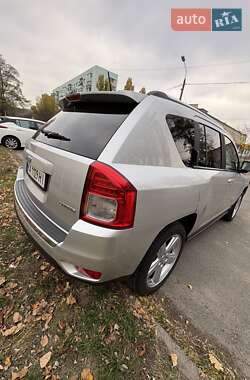 Внедорожник / Кроссовер Jeep Compass 2012 в Киеве
