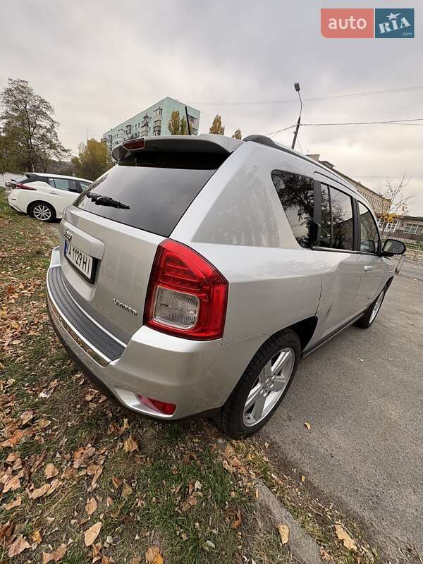 Внедорожник / Кроссовер Jeep Compass 2012 в Киеве