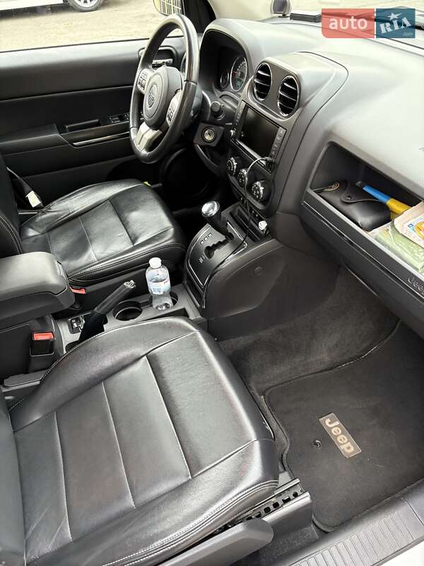 Внедорожник / Кроссовер Jeep Compass 2012 в Киеве