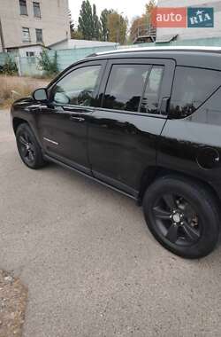 Внедорожник / Кроссовер Jeep Compass 2015 в Черкассах