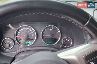 Внедорожник / Кроссовер Jeep Compass 2012 в Чугуеве
