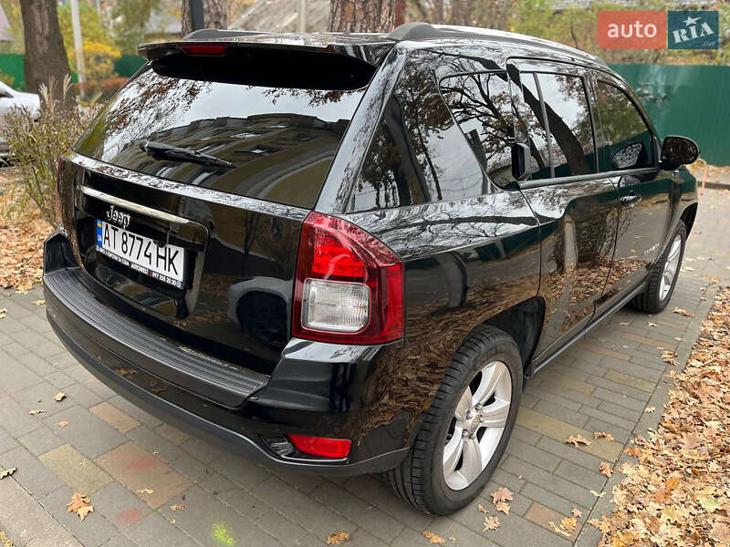 Внедорожник / Кроссовер Jeep Compass 2013 в Буче