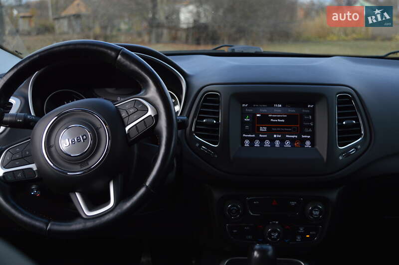 Внедорожник / Кроссовер Jeep Compass 2017 в Лохвице