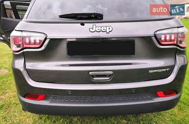 Внедорожник / Кроссовер Jeep Compass 2017 в 