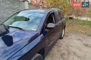Внедорожник / Кроссовер Jeep Compass 2015 в 