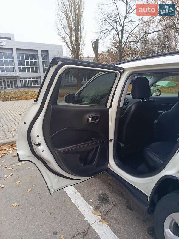 Внедорожник / Кроссовер Jeep Compass 2019 в Запорожье