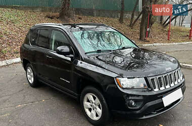 Внедорожник / Кроссовер Jeep Compass 2016 в Киеве