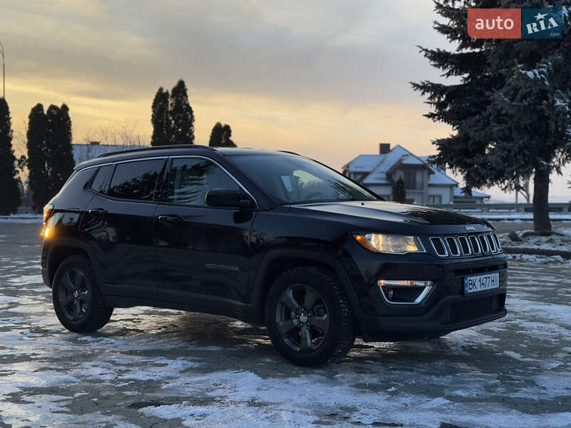 Внедорожник / Кроссовер Jeep Compass 2019 в Дубно