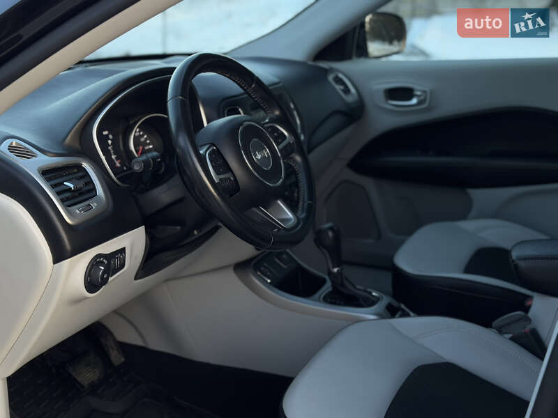 Внедорожник / Кроссовер Jeep Compass 2019 в Дубно