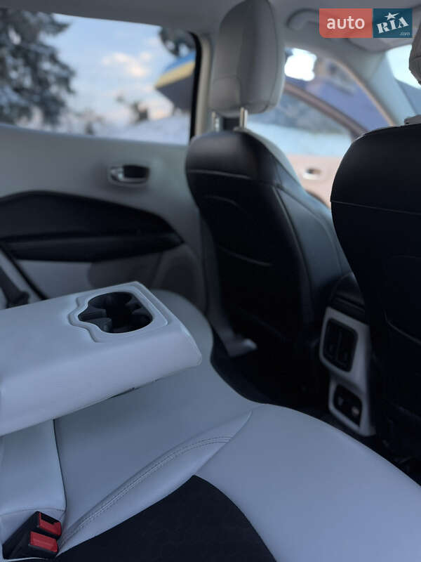 Внедорожник / Кроссовер Jeep Compass 2019 в Дубно