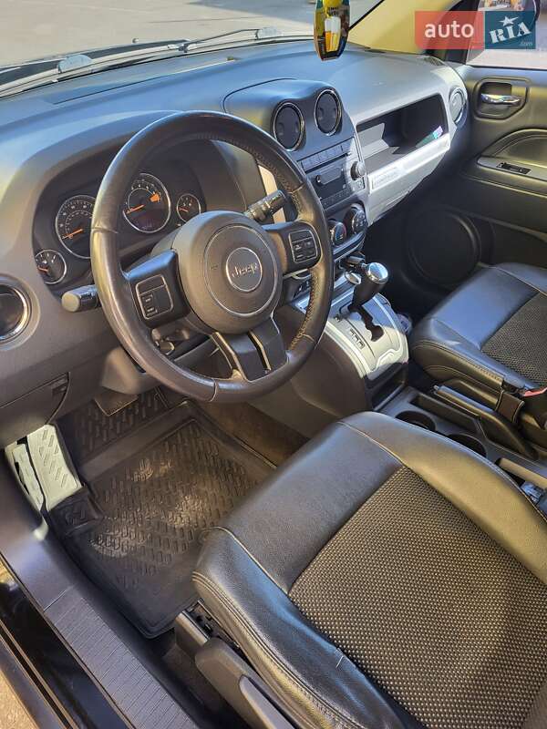 Внедорожник / Кроссовер Jeep Compass 2013 в Чернигове
